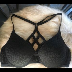 NEW Victoria’s Secret Pink push up bra